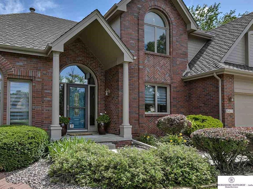 1st image of 3417 N 129th Cir