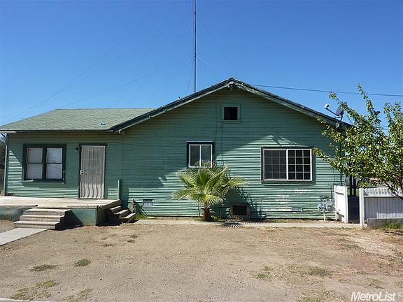 3rd image of 855 Gail Ave