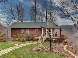 750 Pollys Mountain Rd, Saluda, NC 28773