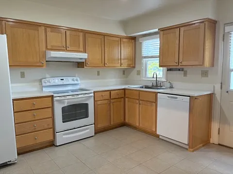 3021 Luxembourg St #A — Photo 10