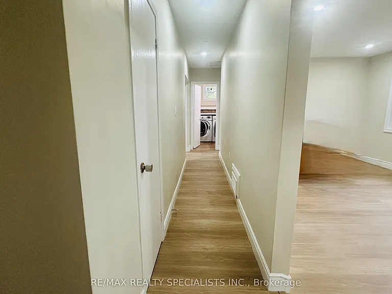 1722 Concession 2 Rd W — Photo 20