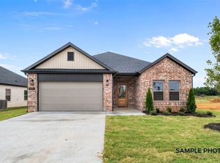 1400 NW 15th Ave, Highfill, AR 72734