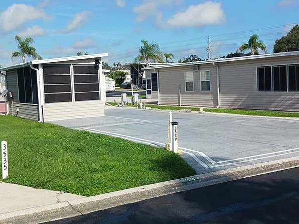 3539 Tourmaline Dr, Zephyrhills, FL 33540