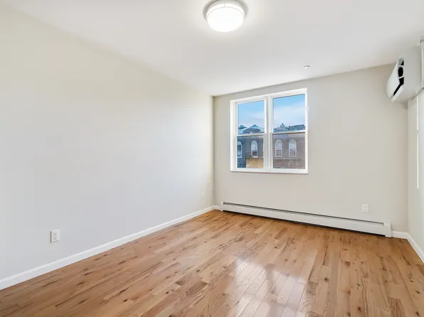 6705 13th Avenue image 5 of 13