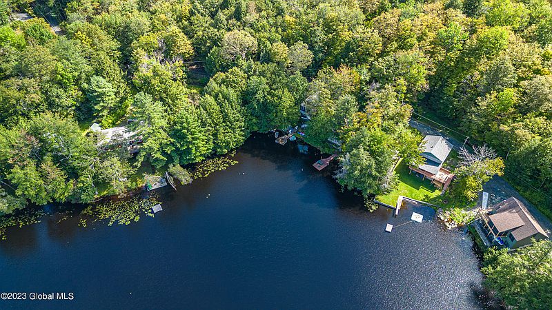 2nd image of 72 Lake Camp Way