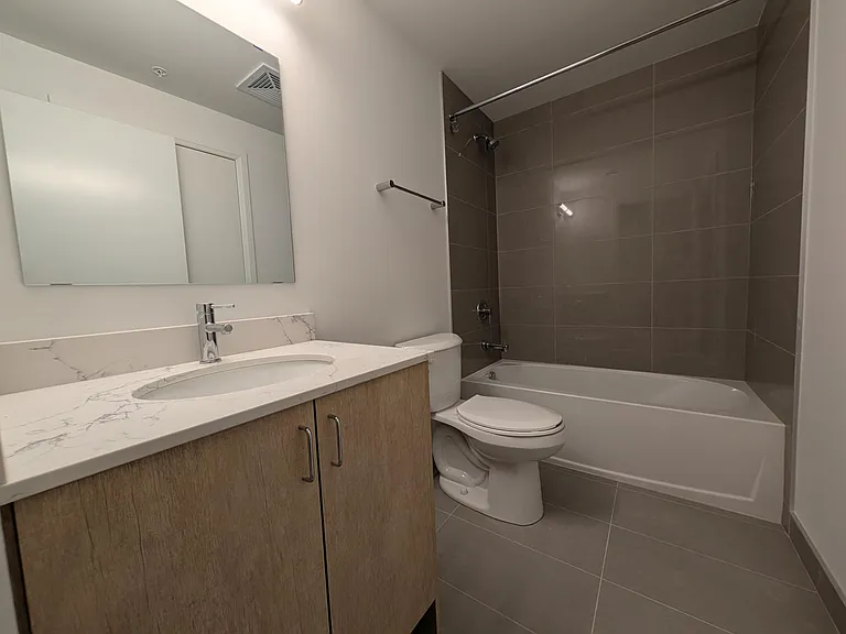 223 Princess St #524 — Photo 6