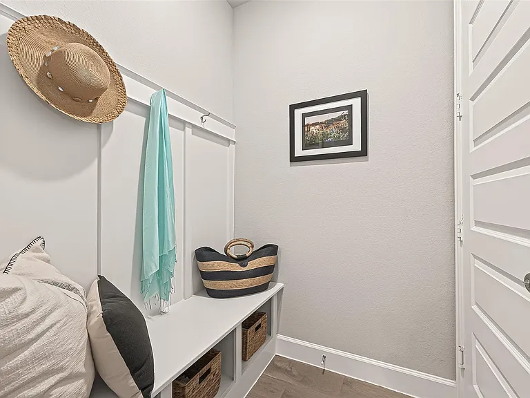 8922 Flounder Ridge Dr — Photo 37