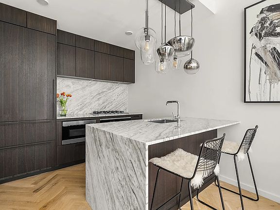 5th image of 805 Washington Ave #3E