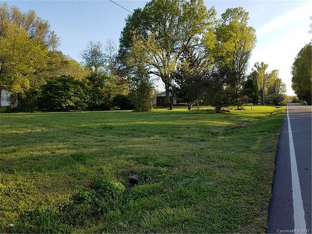 2nd image of 1688 Meadow Creek Church Rd