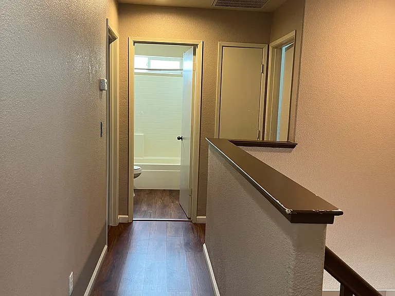 6047 Dresden Way — Photo 18