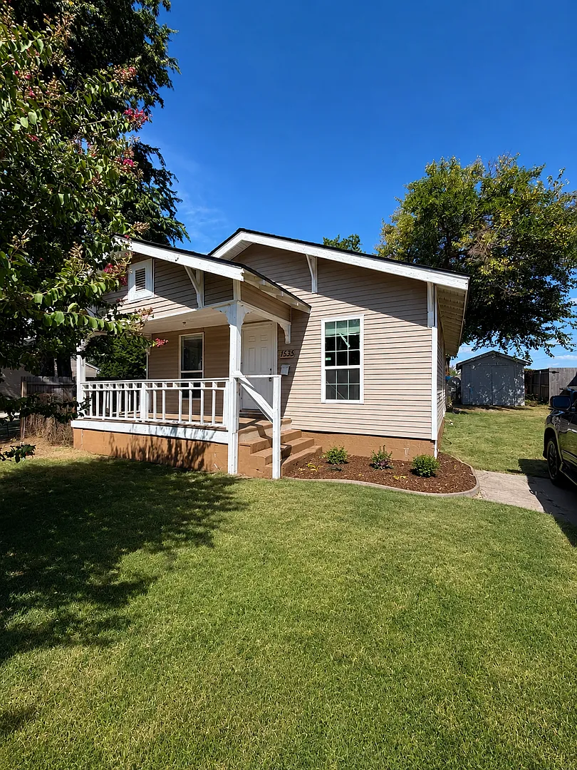 Charming Updated Bungalow with Character & Beautiful Hardwood Floors — Photo 1