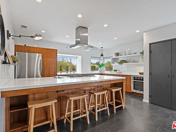 4th image of 9022 W 24th St
