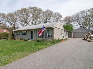 49 Leroy Dr, Riverside, RI 02915