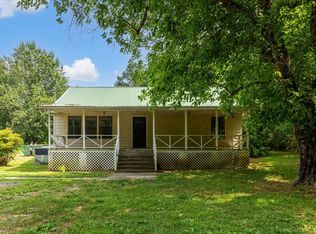 748 York Rd, Summerville, GA 30747