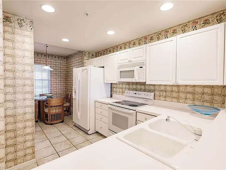 4120 Bayhead Dr #303 — Photo 12