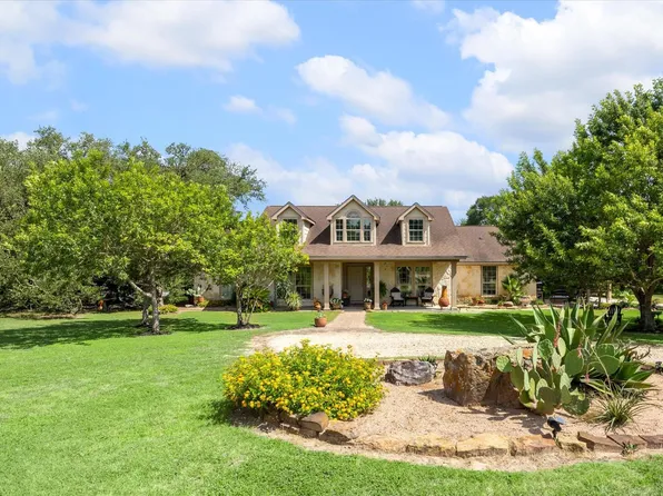 245 Christmas Rd E, Brenham, TX 77833