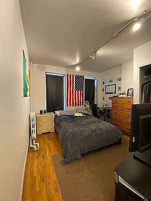 5th image of 600 W 52nd St APT 2s
