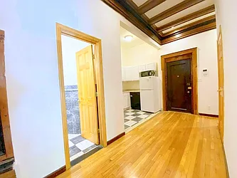Rented by Manhattan Spaces