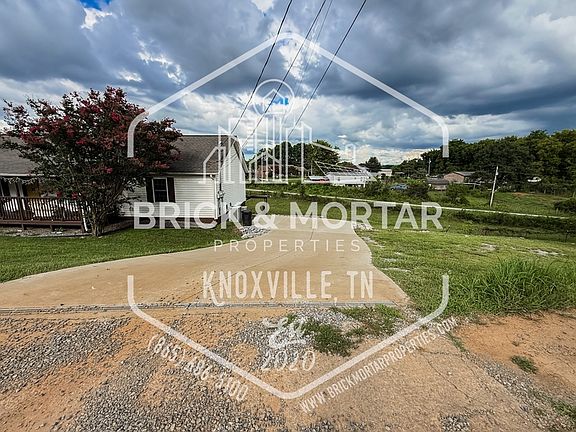 3rd image of 1731 Lively Rd