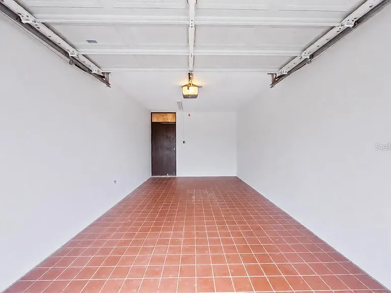 24 Gables Breeze — Photo 13
