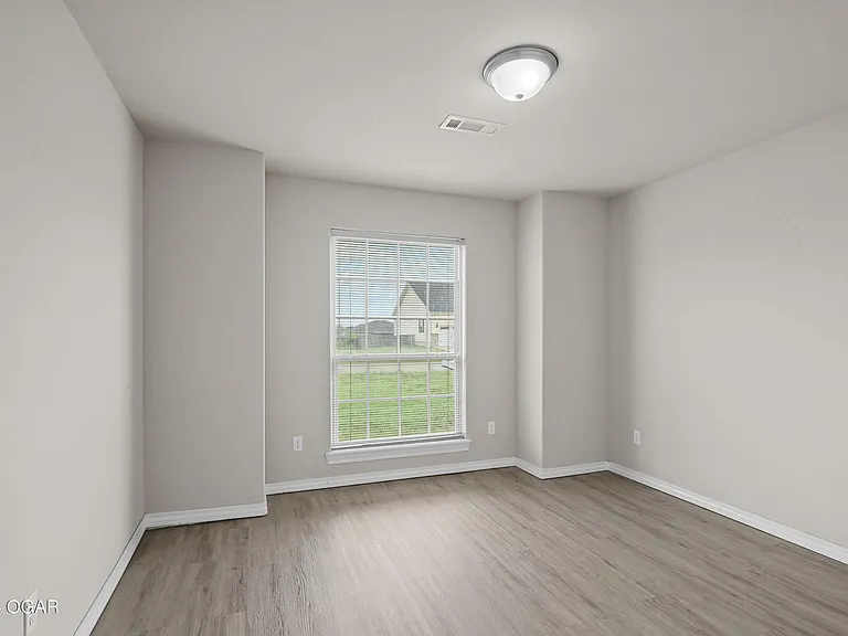 2044 Mississippi Ave — Photo 22
