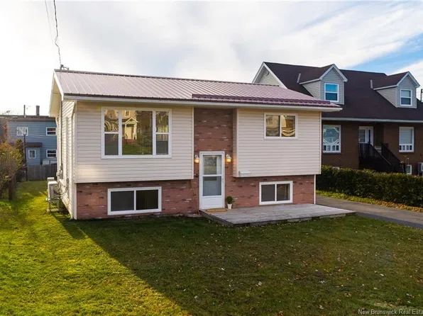 48 Belgrave St, Saint John, NB E2J 1C8