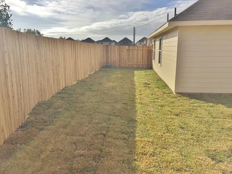 5506 Paiges Way — Photo 3