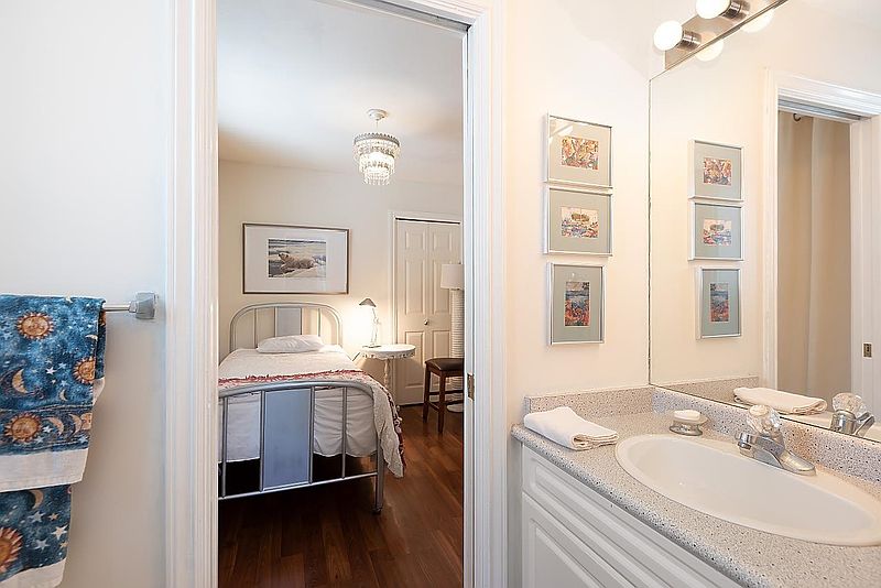 North Vancouver House for rent - 4 Bedrooms — photo 32