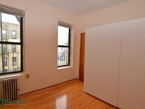 3rd image of 2267 42nd St APT 2R