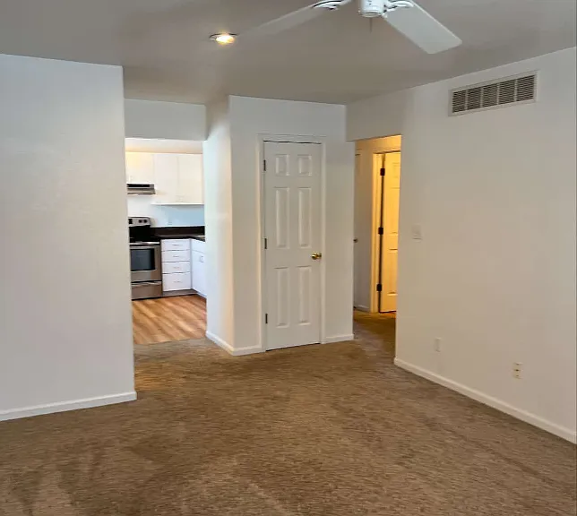 713 Cedar Dr #A — Photo 4
