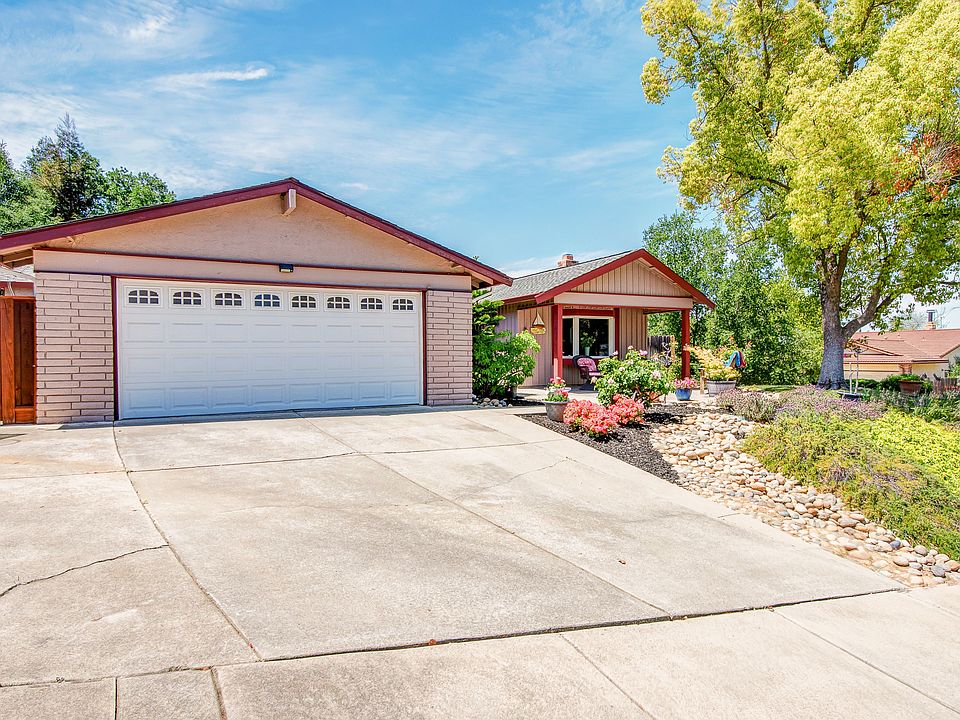 1st image of 615 Orofino Ct