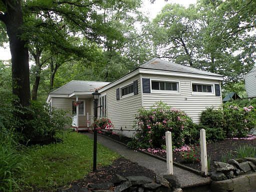 1st image of 23 Burroughs Rd