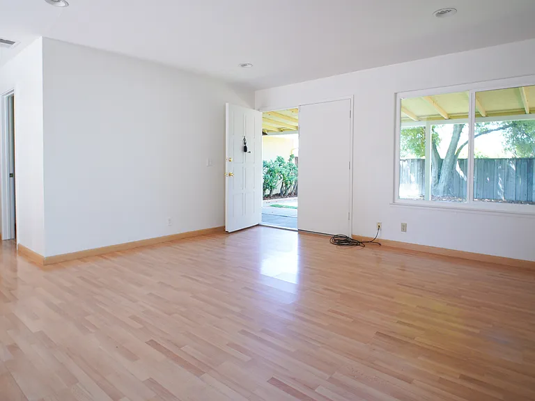 1510 Sierraville Ave — Photo 5