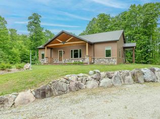 4866N Camp 23 Rd, Gulliver, MI 49836