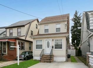 218-16 99th Ave, Queens Village, NY 11429