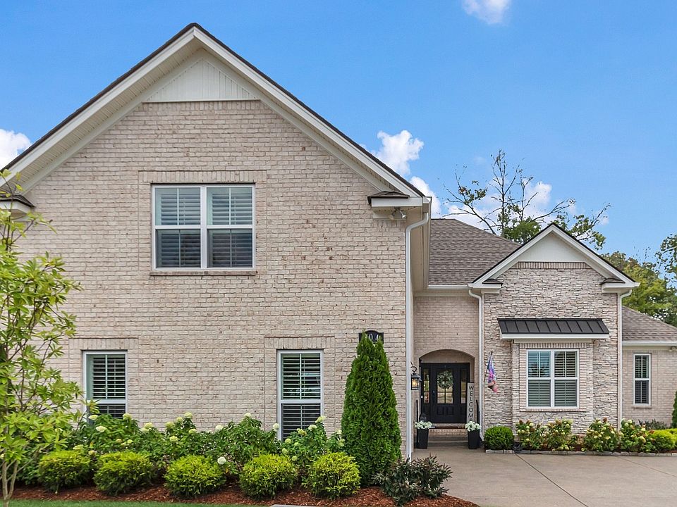 1st image of 304 Monkshill Ct