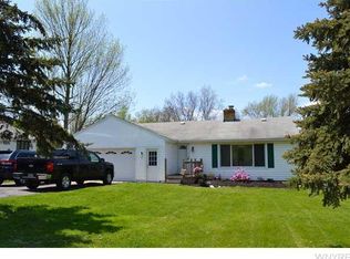 5354 Roberts Rd, Hamburg, NY 14075