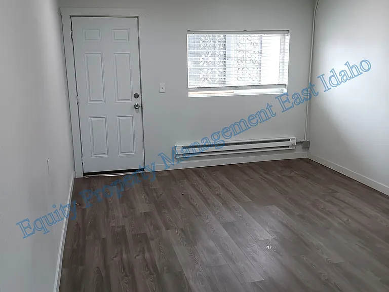 1335 S 5th Ave — Photo 40