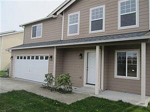 5th image of 2936 57th Ave NE