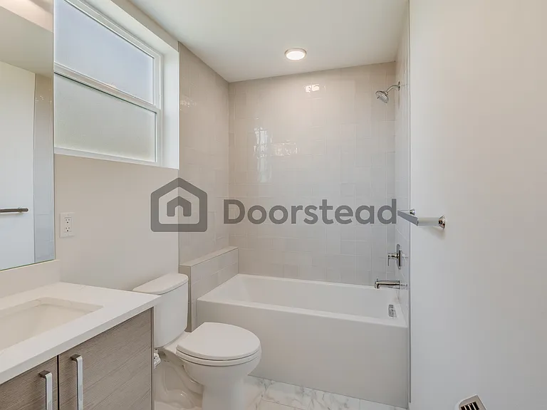 722 N 36th St — Photo 12