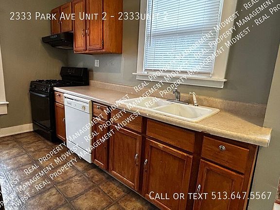 3rd image of 2333 Park Ave #2