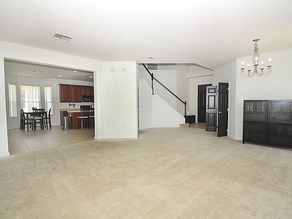 Living room - alt view 