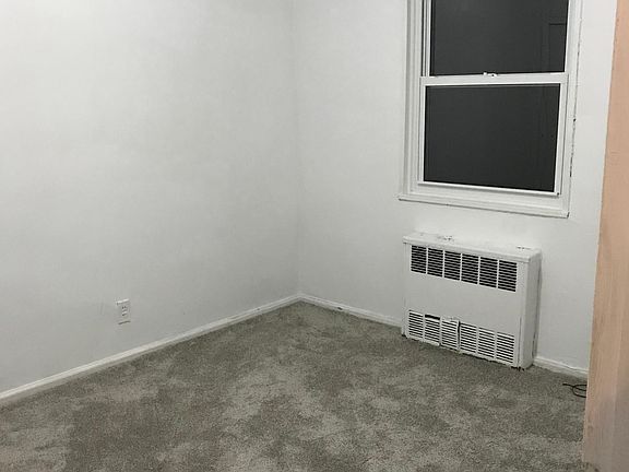 4th image of 1154 E 102nd St