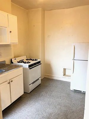 Rented by Lang Realty LLC | media 21