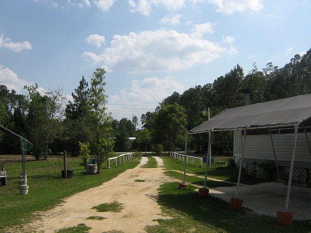 2nd image of 1415 Rosewood St