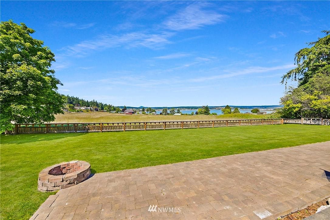 Oak Harbor, WA 98277