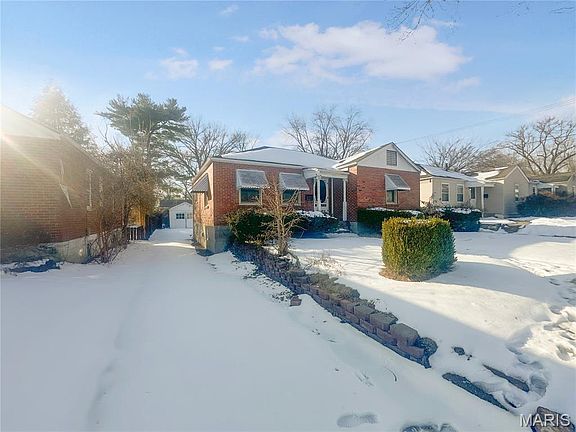 2nd image of 237 S Barat Ave