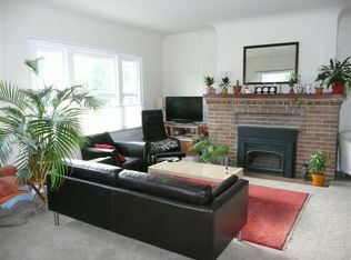 622 NW 86th St #A, Seattle, WA 98117