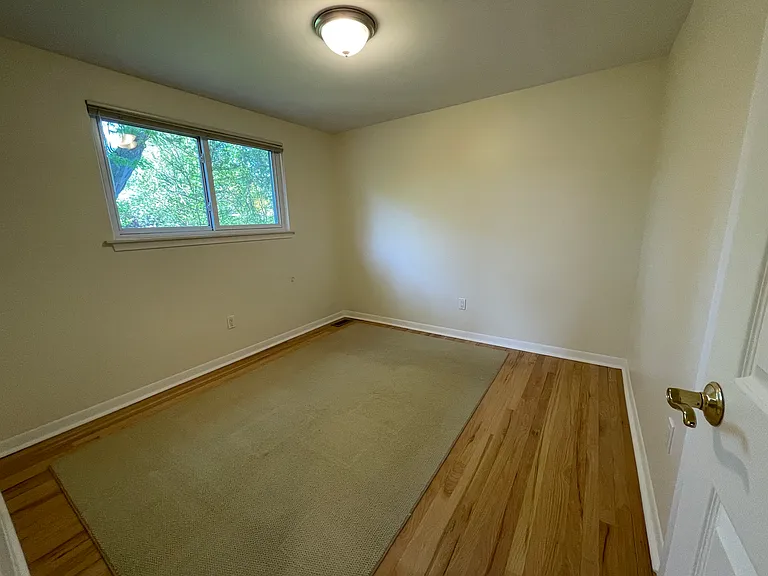 2366 Eaton Gate Rd — Photo 23