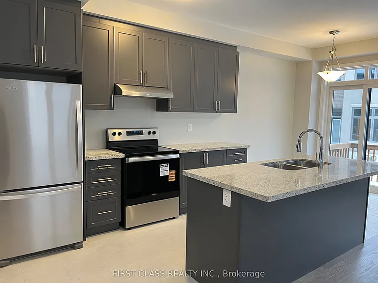 34 Freeman Williams St — Photo 3